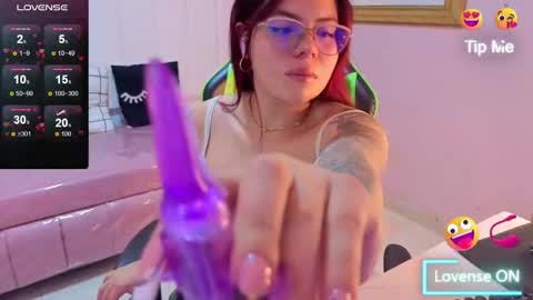 Draviana  online show from 12/16/25, 02:49