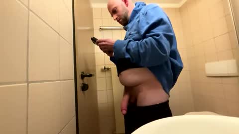 drawingcock online show from 10/19/25, 10:32