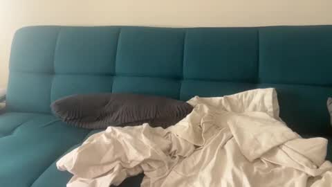 dre0000000 online show from 10/29/25, 03:14