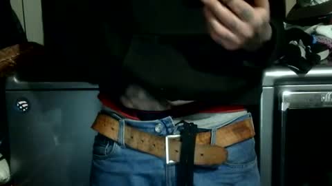 Snapshot of dreadedted chatting on 12/22/25, 12:02 Dreadedted online show from 12/22/25, 12:02