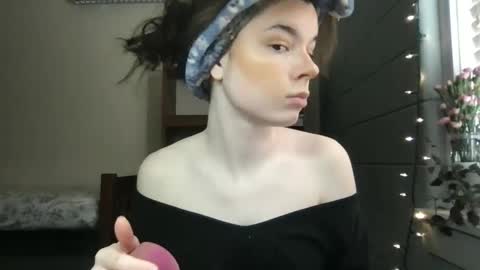 ur dream girl online show from 02/26/25, 05:28