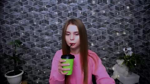 Mari online show from 11/30/25, 09:02