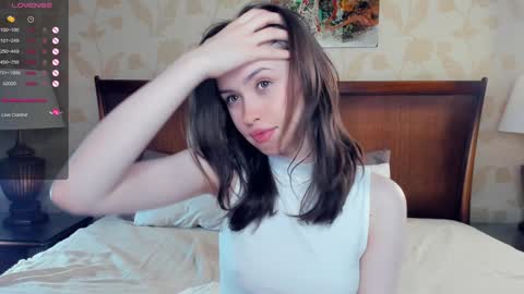 Snapshot of dream_melody chatting on 09/21/25, 07:37 Hi Im Monika Welcome to my room online show from 09/21/25, 07:37