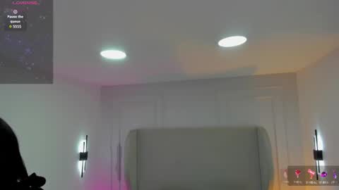 N E N A  online show from 10/04/25, 03:48