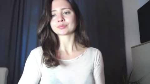 Snapshot of dream_nicole02 chatting on 12/19/25, 08:10 Nicole online show from 12/19/25, 08:10