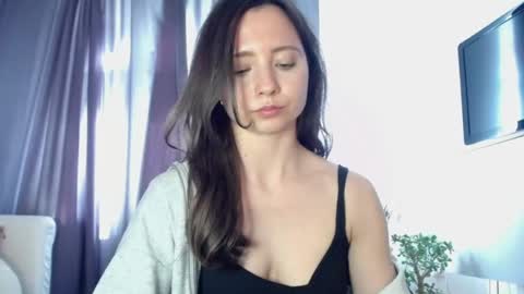 Snapshot of dream_nicole02 chatting on 04/23/26, 12:29 Nicole online show from 04/23/26, 12:29