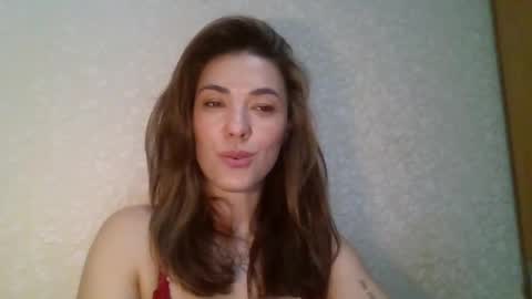 dream_petal_ online show from 04/23/26, 03:47