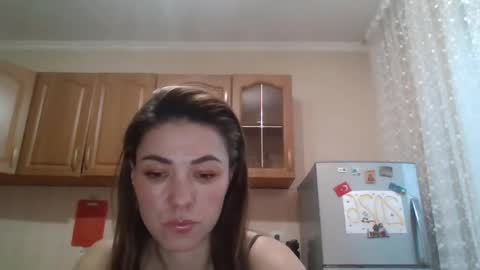 dream_petal_ online show from 04/25/26, 01:41