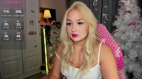 Snapshot of dreamaise chatting on 01/09/26, 03:20 Mary pvt open use pink and blue app lovense online show from 01/09/26, 03:20