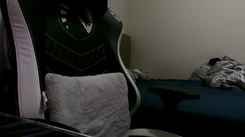 Snapshot of dreamering chatting on 04/13/26, 10:15 Dreaming on going live with a woman p online show from 04/13/26, 10:15