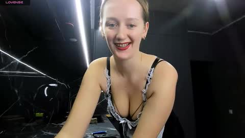 Snapshot of dreamesoul chatting on 01/14/26, 01:28 dreamesoul online show from 01/14/26, 01:28