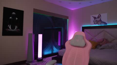 Sarah online show from 12/06/24, 02:02