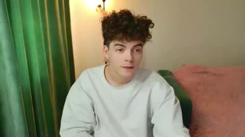 Snapshot of dreamgonetan chatting on 11/08/25, 10:59 dreamgonetan online show from 11/08/25, 10:59