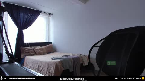 Your lord. - ONLINE  1500 Pm to 2100 Pm - New York Hour online show from 12/20/25, 08:16