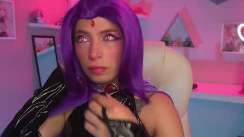 dreamleah_ online show from 11/30/25, 04:49