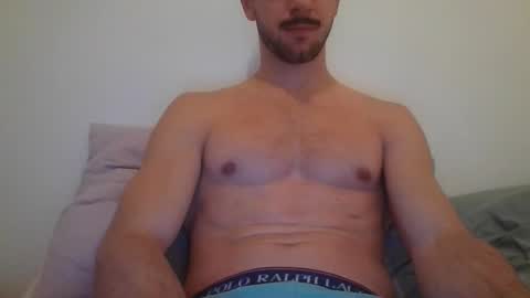 Snapshot of dreamstream1717 chatting on 10/26/25, 02:01 dreamstream1717 online show from 10/26/25, 02:01