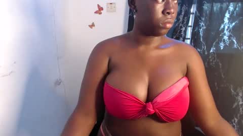 Snapshot of dreamy_wetpussy chatting on 04/09/26, 07:14 BEAUTY online show from 04/09/26, 07:14