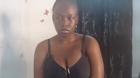 Snapshot of dreamy_wetpussy chatting on 05/07/26, 08:36 BEAUTY online show from 05/07/26, 08:36