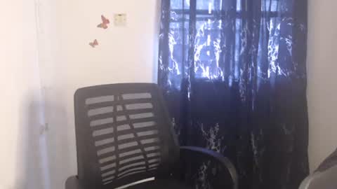 Snapshot of dreamy_wetpussy chatting on 05/09/26, 09:25 BEAUTY online show from 05/09/26, 09:25