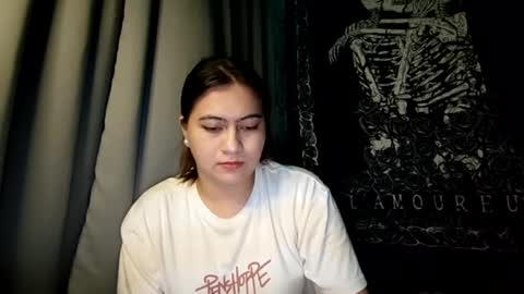 Snapshot of dreamycreamyst chatting on 01/24/25, 02:51 dreamycreamyst online show from 01/24/25, 02:51