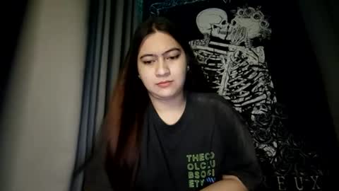 Snapshot of dreamycreamyst chatting on 02/05/25, 11:28 dreamycreamyst online show from 02/05/25, 11:28