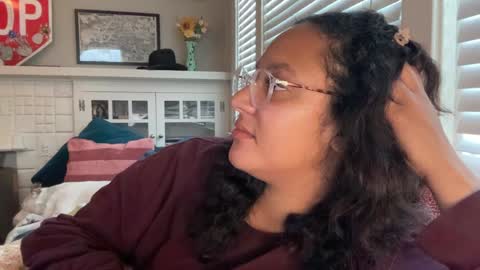 RIRI OR DREAMY online show from 01/26/25, 04:09