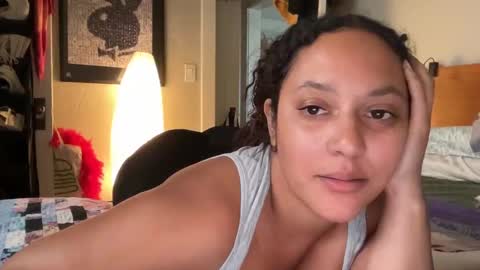 RIRI OR DREAMY online show from 02/12/25, 09:01