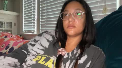 RIRI OR DREAMY online show from 05/26/26, 02:13
