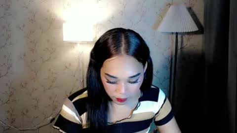 Snapshot of dreyanajones chatting on 10/20/25, 01:06 Dreyana online show from 10/20/25, 01:06