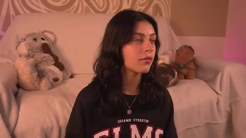 Snapshot of drieddaisy chatting on 03/06/26, 04:03 Daisy online show from 03/06/26, 04:03