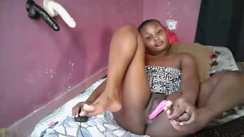 Snapshot of drip_swt1 chatting on 04/24/26, 01:19 drip online show from 04/24/26, 01:19