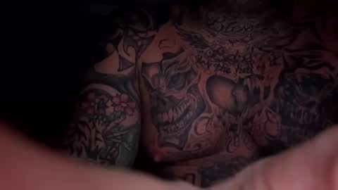 Snapshot of drippinggenie chatting on 12/22/24, 01:45 drippinggenie online show from 12/22/24, 01:45