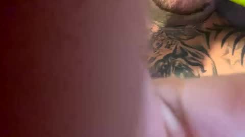 Snapshot of drippinggenie chatting on 02/01/25, 02:47 drippinggenie online show from 02/01/25, 02:47