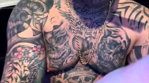 Snapshot of drippinggenie chatting on 02/21/25, 09:22 drippinggenie online show from 02/21/25, 09:22