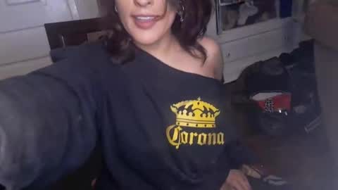 Snapshot of drippinglilygagwell chatting on 11/10/25, 10:03 drippinglilygagwell online show from 11/10/25, 10:03