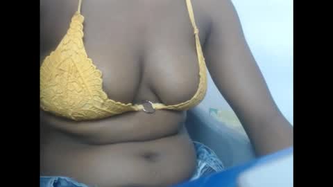 Snapshot of drippingnwet chatting on 11/13/25, 08:52 drippingnwet online show from 11/13/25, 08:52