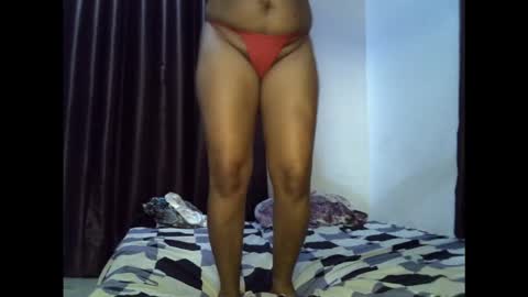 Snapshot of drippingnwet chatting on 02/27/26, 01:05 drippingnwet online show from 02/27/26, 01:05