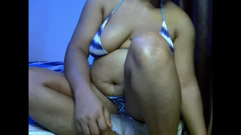 Snapshot of drippingnwet chatting on 04/03/26, 05:38 drippingnwet online show from 04/03/26, 05:38
