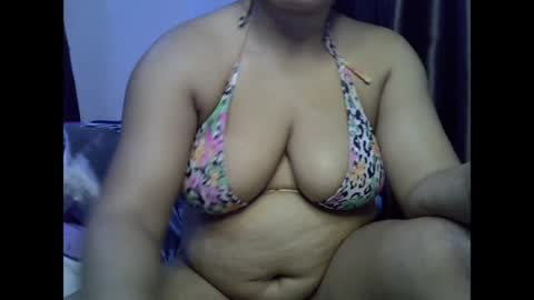 Snapshot of drippingnwet chatting on 04/07/26, 10:42 drippingnwet online show from 04/07/26, 10:42