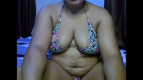 Snapshot of drippingnwet chatting on 04/10/26, 04:17 drippingnwet online show from 04/10/26, 04:17
