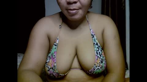 Snapshot of drippingnwet chatting on 04/16/26, 12:55 drippingnwet online show from 04/16/26, 12:55
