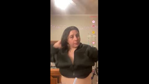 Snapshot of drippykitty888 chatting on 01/15/26, 05:34 Drippy kitty online show from 01/15/26, 05:34