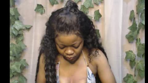 linda online show from 09/15/25, 10:15