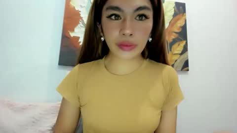 miss. Erika online show from 05/03/26, 06:19