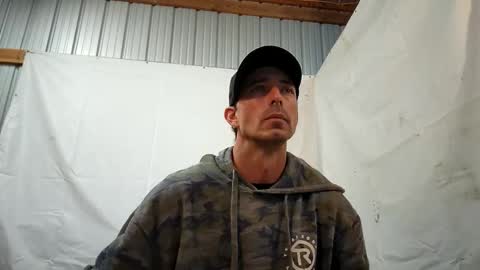 Inexperienced catfish online show from 05/01/26, 05:39