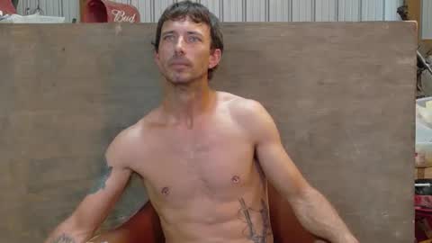 Snapshot of dritylilboy chatting on 05/31/26, 06:09 Inexperienced catfish online show from 05/31/26, 06:09
