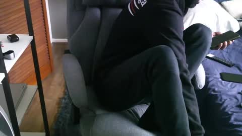 Snapshot of drizzygoat chatting on 12/14/24, 02:21 indian goat online show from 12/14/24, 02:21