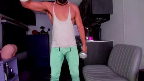 Snapshot of drizzys_room chatting on 12/16/25, 10:09 DirtyDrizzy online show from 12/16/25, 10:09