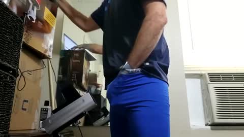 Snapshot of drmbigg chatting on 06/23/26, 07:12 Hello Hope you enjoy what you see. I love attention in dirty talk and tips thickcock edging precum dirtyTalk C2C online show from 06/23/26, 07:12