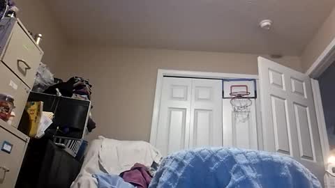 Snapshot of droc1824 chatting on 10/23/25, 12:15 droc1824 online show from 10/23/25, 12:15